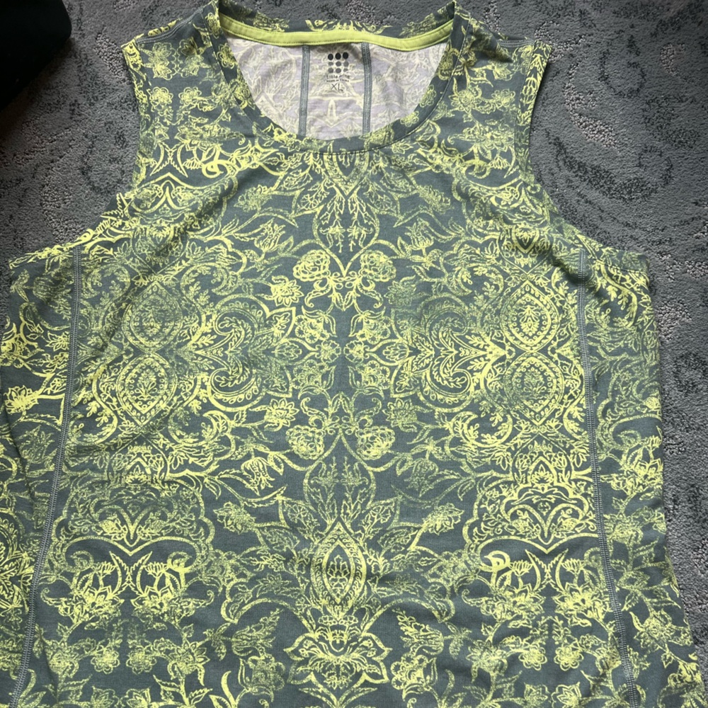 Title Nine tank top, never worn, size XL, green/ yellow pattern